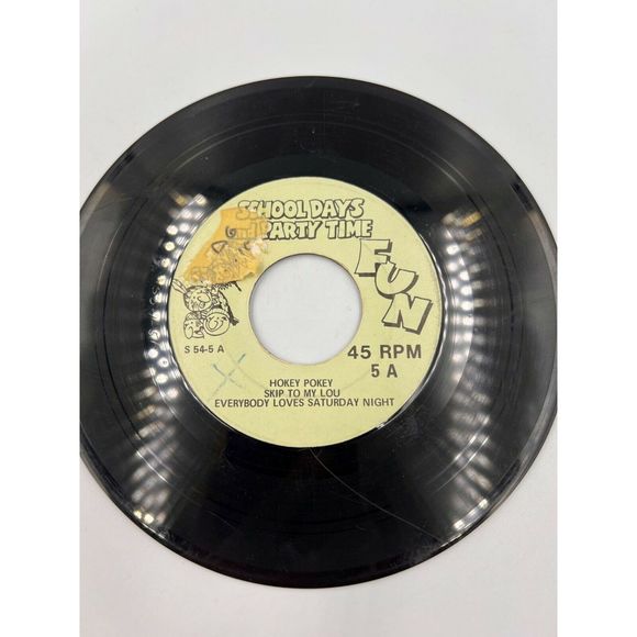 Hokey Pokey School Days & Party Days Fun 45 Bongo Polka Move a Little My Way - Picture 4 of 7